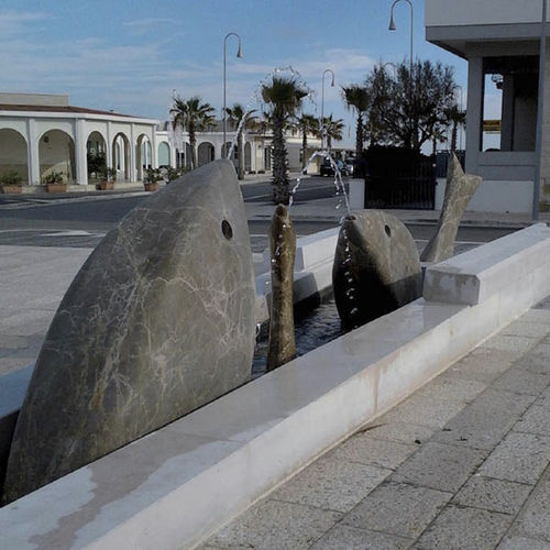 Steinskulptur - AMBRATO - Manzi Marmi S.r.l. - für öffentliche Bereiche