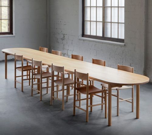 Moderner Tisch - BASIC - Nikari - Eiche / Esche / Gestell aus Eiche