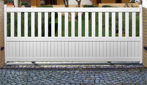 Schiebetor - PC01 - AGM - Aluminium / mit Stangen / Platten