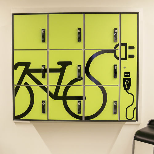 Aluminium-Garderobenschrank - powerBox - KEMMLIT-Bauelemente GmbH - Laminat / für öffentliche Einrichtungen / für Sportanlage