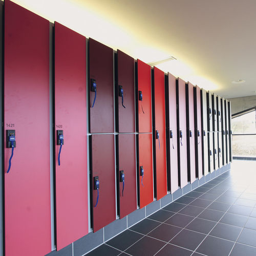 Aluminium-Garderobenschrank - TYPO R - KEMMLIT-Bauelemente GmbH - für öffentliche Einrichtungen / für Sportanlage / für Büro