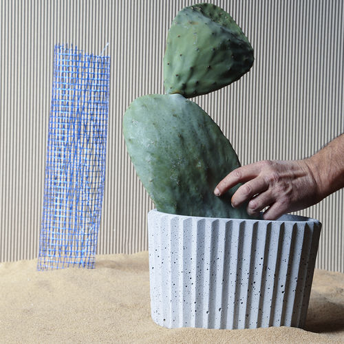 Moderne Vase - SIMAN - Urbi et Orbi - Beton / handgefertigt