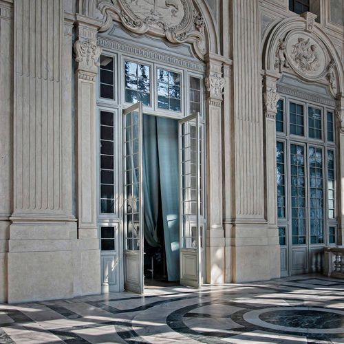 Eingangstür - Palazzo Madama - Turn, Italien - FritsJurgens - Holz / mit seitlicher Drehachse / traditionell