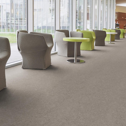 Vinyl-Bodenbelag - IQ MEGALIT - Tarkett PROFESSIONAL - für den Innenraum / für Büro / Industrie