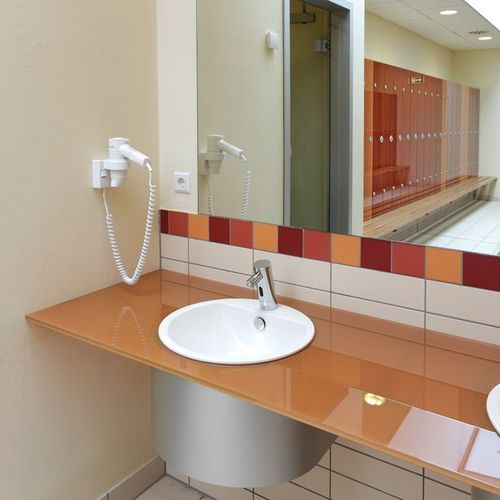 Glas-Waschtischplatte - VITRUM WT - Schaefer-Trennwandsysteme - zur beruflichen Nutzung