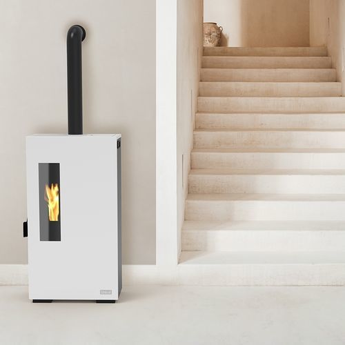 Pelletkaminofen - CUBA 5 - UNICAL AG S.p.A. - 0 - 5 kW / freistehend / modern