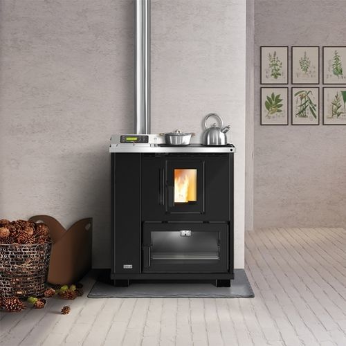 Pelletkaminofen - T.IT K - UNICAL AG S.p.A. - 5 kW...10 kW / freistehend / modern