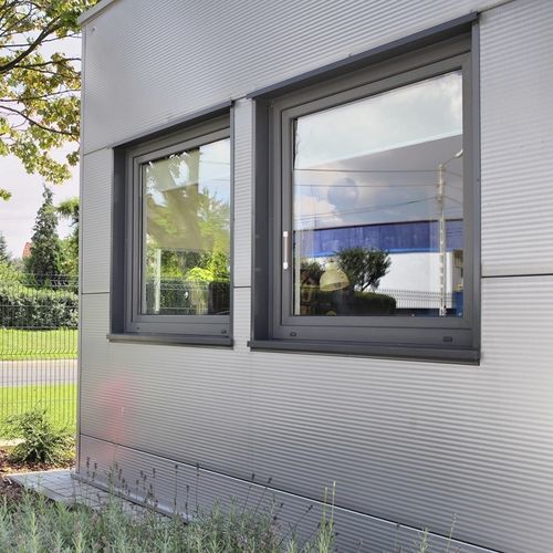 Aluminiumfenster - FUTURO  - WISNIOWSKI - galvanisiertem Stahl / Flügel / Schiebe-Kipp