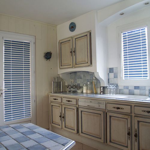 Jalousiejalousie - VÉNIDESIGN - MARITON - für Fenster / Aluminium / mit Kettenauslösung