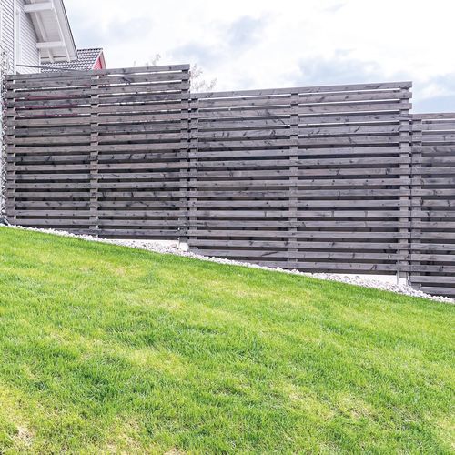 Platten-Sichtschutz - HORIZONTAL - Braun Wuerfele - Kiefer / Lärche / Trenn