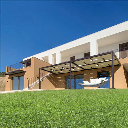 Selbsttragende Pergola - KUBE - Giulio Barbieri S.r.l. - angebaut / Aluminium / PVC