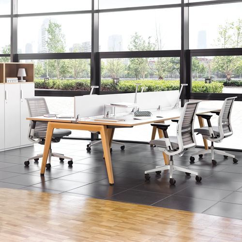 Schreibtisch für Open Space - B-FREE - Steelcase EMEA - bodenstehend / für 2 Personen / für 2 bis 4 Personen