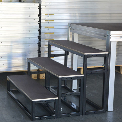 Edelstahlstufen-Treppe - STEEL - apq stage GmbH