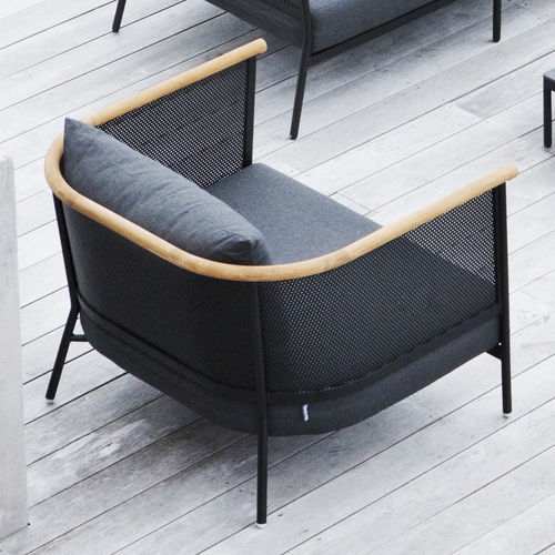 Moderner Clubsessel - 410 100 RIAD - OASIQ - Stoff / Teakholz / Metall