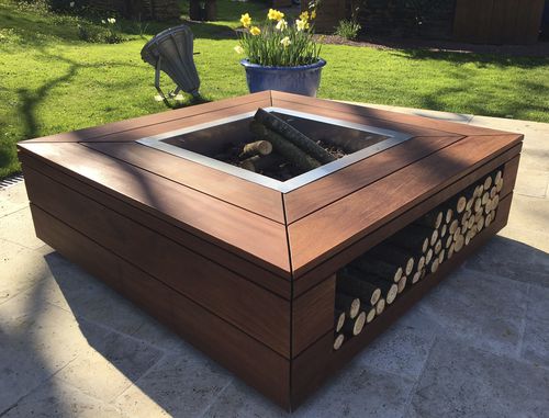 Garten-Feuerstelle / Holz - STOCKER - KUB BRASERO - Holz / mit Grill