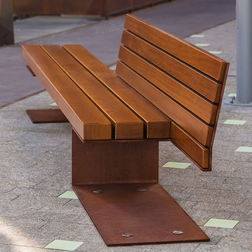 Klassische Bank für den öffentlichen Raum - TEMPO - Setga - Holz / COR-TEN®-Stahl / mit Rückenlehne