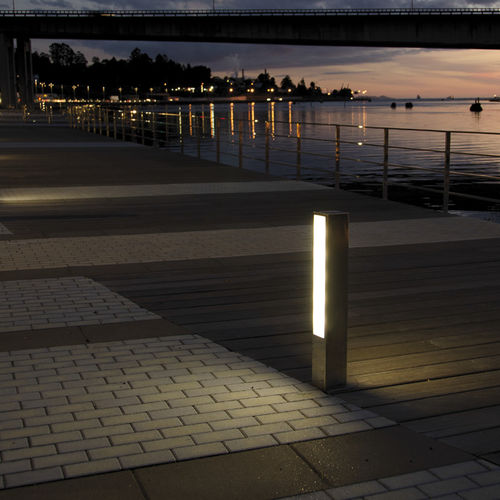 Moderner Leuchtpoller - ADM - Setga - polierter Edelstahl / Acryl / LED