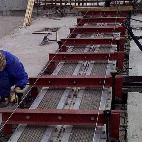Metall-Dehnungsfuge - MAT MULTIPLE-SEAL - Maurer SE - für Brückenbau / Verkehr / befahrbar