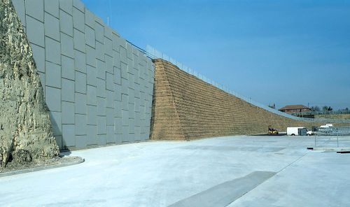 Beton-Stützmauer - Phi Group - modular