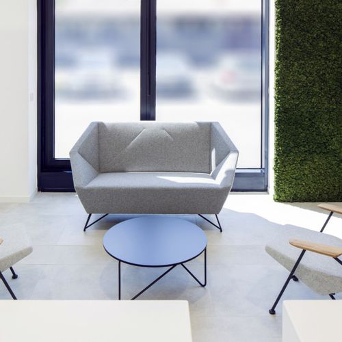 Kompaktes Sofa - 3ANGLE - prostoria - originelles Design / Stoff / Leder