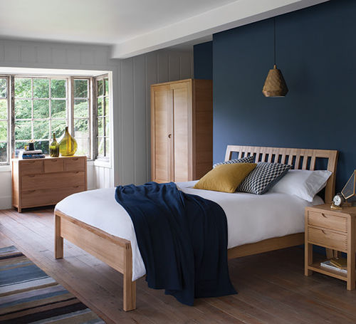 Bett / King Size - BOSCO - ercol - modern / Kopfteil / Eiche
