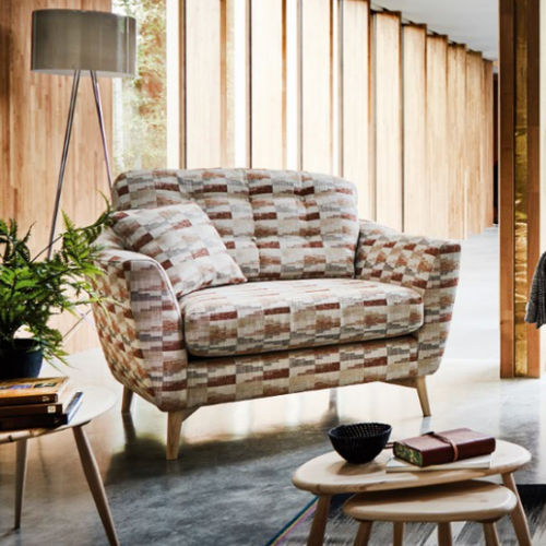 Moderner Sessel - GELA : SNUGGLER - ercol - Stoff / Esche / mit Kissen