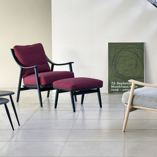 Moderner Fußschemel - MARINO - ercol - Stoff / Esche / für den Innenraum