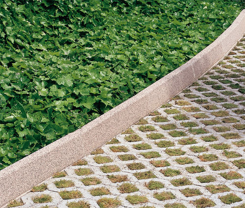 Kunststein-Randeinfassung - BUSH HAMMERED - Paver - linear