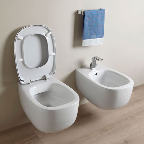Wandhängendes WC - BONOLA GOCLEAN®  - FLAMINIA - Keramik / für Privatgebrauch / liegend