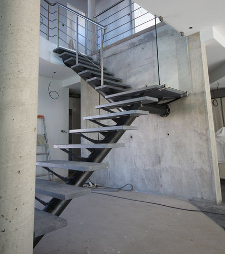Viertelgewendelte Treppe - EC12 - La Maestria - Steinstufen / mit Stahlstruktur / modern