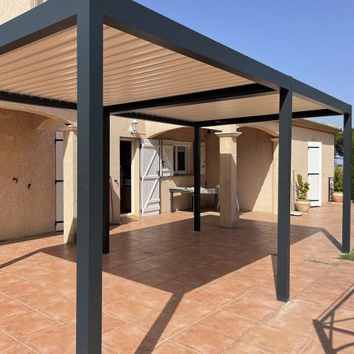 Selbsttragende Pergola - SPR03 6x3m - AXIUM solutions aluminium - extrudiertes Aluminium / thermolackiertes Aluminium / mit orientierbaren Lamellen