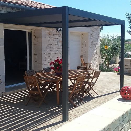 Selbsttragende Pergola - SPR01 4x3m - AXIUM solutions aluminium - angebaut / extrudiertes Aluminium / thermolackiertes Aluminium