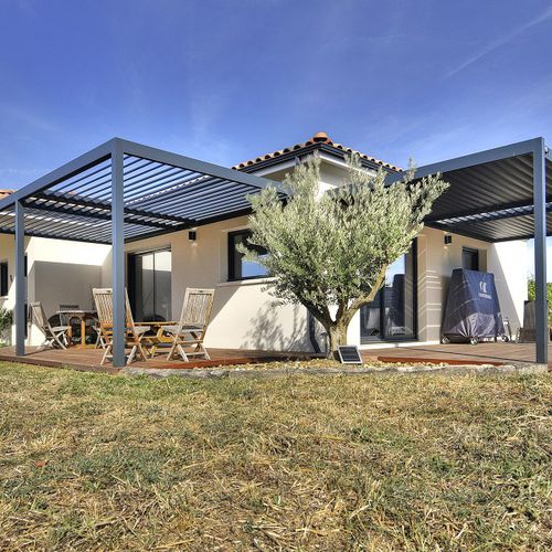 Maßgefertigte Pergola - SPR01 - AXIUM solutions aluminium - selbsttragend / angebaut / extrudiertes Aluminium