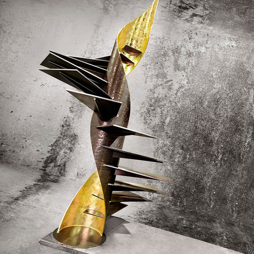Wendeltreppe - SKULPTURA : "LEAF" GOLD - Officine Sandrini - Metallstufen / mit Metallstruktur / für Privatgebrauch