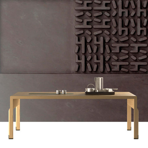 Moderner Tisch - ESTI - DIMENSIONE CHI WING LO - Natureiche / Gestell aus Eiche / rechteckig