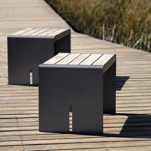 Moderner Hocker - LAFORET - Colomer - Kiefer / Gestell aus Stahl / doppelt
