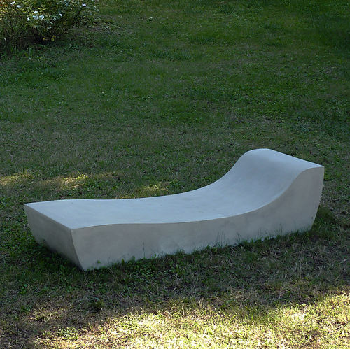 Moderne Sonnenliege - COMMA.6 - LOVECEMENT - Faserzement / für Garten / für öffentliche Bereiche