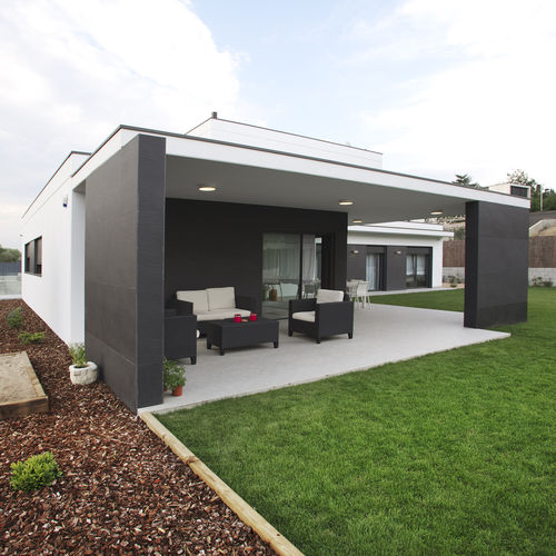 Fertigbauhaus - HDS : GIR - HORMIPRESA - umweltfreundlich / modern / 2-Etagen