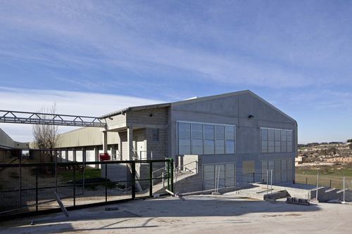 Fertigbau-Gebäude - SANT GUIM DE LA PLANA - HORMIPRESA - Beton / für industrielle Nutzung / modern