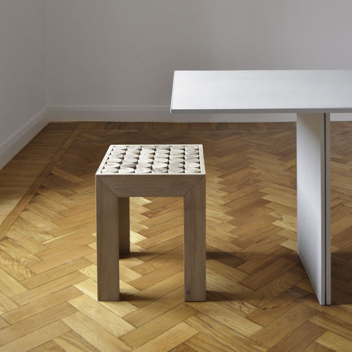 Moderner Hocker - Sofia  - mg12 - Holz / 100% recycelbar