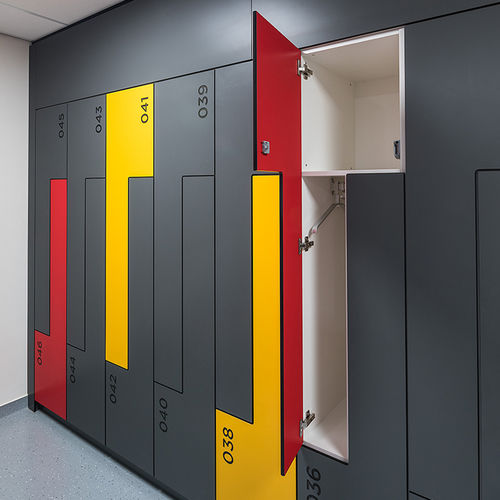 Metall-Garderobenschrank - DAILY LOCKERS - Metra smart locker systems - für Gewerbegebrauch / für Lagerung / elektronisch