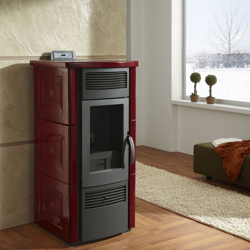 Pelletkaminofen - GRETA  - KARMEK ONE SRL - modern / Keramik