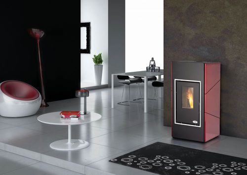 Wasserführender Kaminofen / Pellet - AQUOS  - KARMEK ONE SRL - modern / Stahl