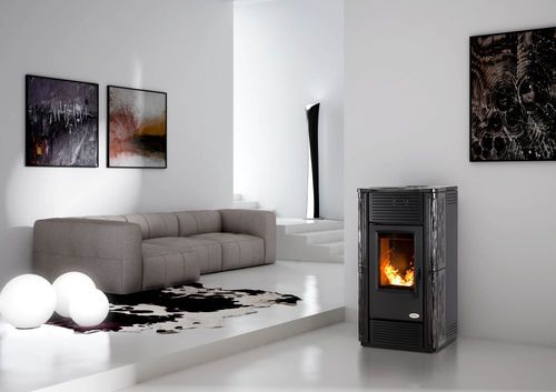 Wasserführender Kaminofen / Pellet - LONDRA  - KARMEK ONE SRL - modern / Metall / Steingut