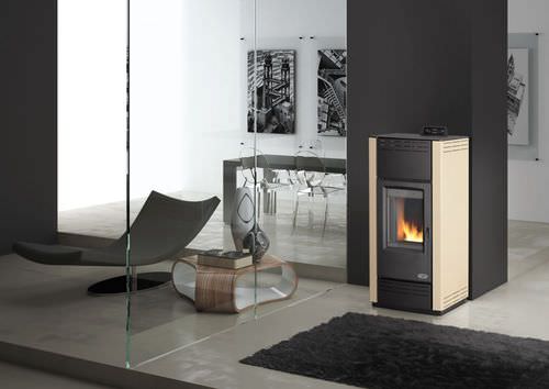 Wasserführender Kaminofen / Pellet - ELEKTRA  - KARMEK ONE SRL - modern / Stahl