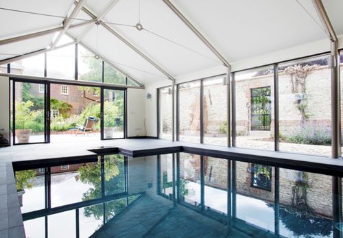 Maßgefertigtes Schwimmbecken - OXFORDSHIRE - GUNCAST SWIMMING POOLS - für den Innenraum / erdverlegt / Beton