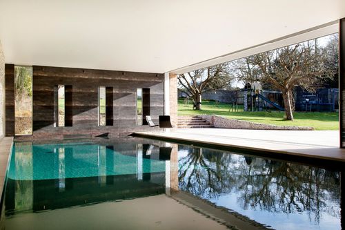 Schwimmbecken für den Innenraum - EAST SUSSEX - GUNCAST SWIMMING POOLS - erdverlegt / Beton