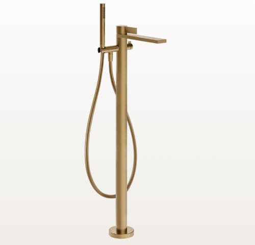 Duschsäule für Gewerbegebrauch - 73628 - GESSI SPA - Metall / wandmontiert / modern
