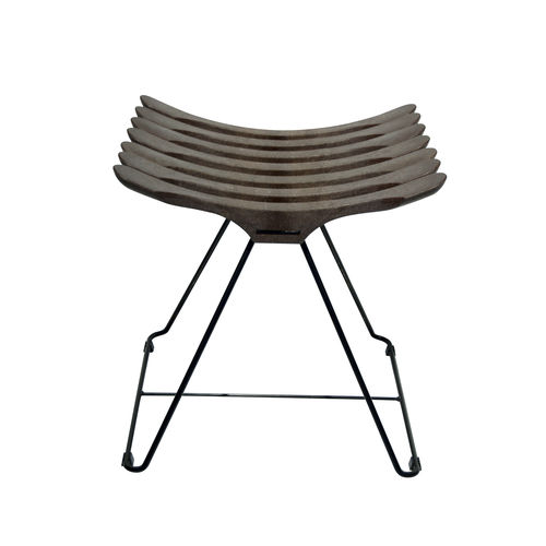 Moderner Hocker - ESQUELETO - A lot of Brasil - Holz / Gestell aus Stahl / mit Kufengestell