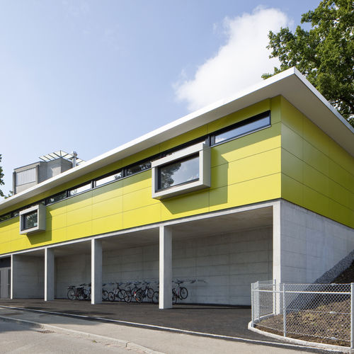 Fassadenverkleidung für hinterlüftete Fassade - CELLON - NURSERY SCHOOL ADLISWIL - Bruag Design Factory AG - Paneel / HPL / glatt